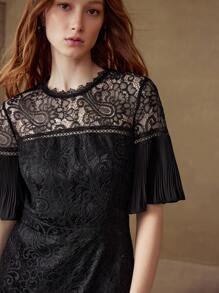 MOTF PREMIUM CONTRAST LACE ZIPPER DRESS - Black - View 3