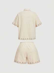 SHEIN MOD Plus Size Apricot Casual Loose Set van 2 stuks. Set van 2 stuks voor de zomer.