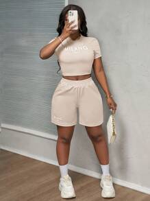 Slaydiva 新款休闲简约基本款春夏圆领短袖米兰短款T恤+四分裤运动裤蓝色纹理面料女款两件套A款夏季套装 - 杏色 - 查看 3