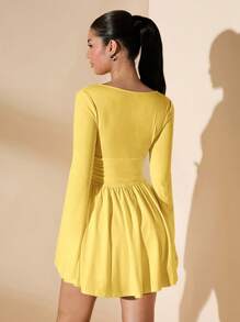 SHEIN BAE Spring/Summer Vacation Solid Color Minimalist Daily Sexy Deep V-Neck Long Sleeve Ruffle Sleeve Cinched Waist Ruched Mini Dress For Women - Yellow - View 2