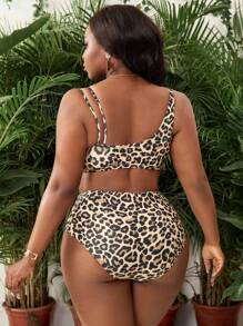 SHEIN Swim Curve Plus Size Sexy Fashionable Leopard Patchwork Triangle Top And High Waist Bottoms Bikini Set