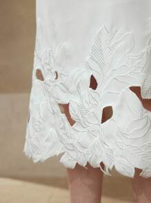 MOTF PREMIUM FLORAL EMBROIDERY A LINE SKIRT - White - View 2