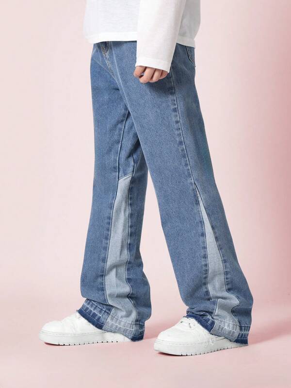 SUMWON Tweekleurige flared jeans met paneelontwerp, vintage-geïnspireerde tienermode, klassieke Y2K-stijl denimbroek, relaxte streetwear voor jongeren