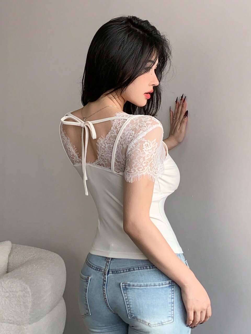 Women V-Neck Lace Patchwork Short Sleeve Floral Hem Casual Fitted T-Shirt Going Out Tops Women
