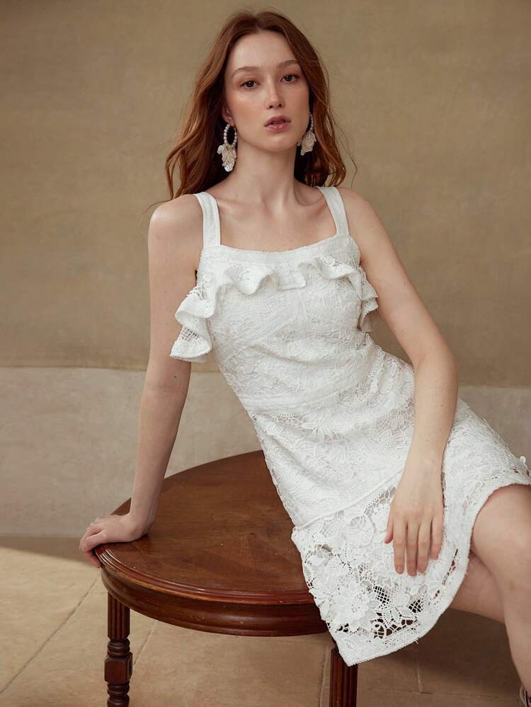 RUFFLE CONTRAST LACE DRESS