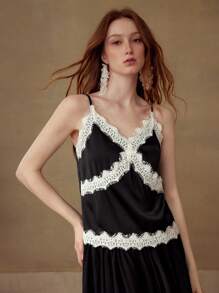 MOTF PREMIUM CONTRAST LACE COLORBLOCK CAMI TOP - Black and White - View 5