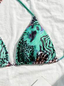 SHEIN Swim Curve Plus Size Women 1pc Random Print Halter Neck Triangle Cup Casual Holiday Swimwear Top For Summer Beach Vacation - Multicolor - View 4