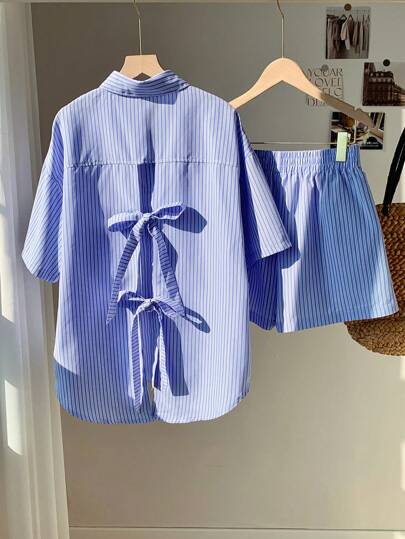 Comfortcana 2pcs Summer Going Out Plus Size Women Blue Striped Bowknot Decor Backless Crop Top And Shorts Set,Perfect For Holiday Wear,Cute,Vacation,European Summer,Beach,School,Brunch,Back To School