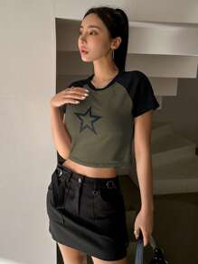 DAZY Star Print Raglan Sleeve Crop Tee Y2k - Olive Green - View 3