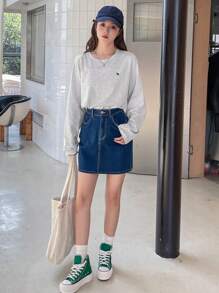 DAZY Letter Graphic Drop Shoulder Tee