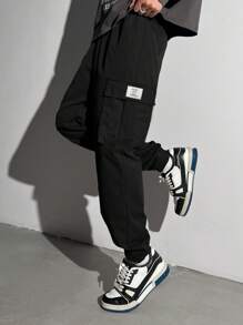 SHEIN 青少年男孩休闲工装口袋慢跑裤，灰色，百搭，日常穿着，学院风，男孩服装 - 黑色 - 查看 4