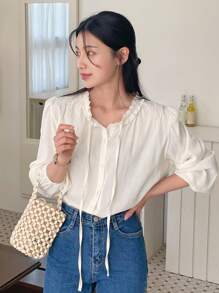 DAZY 女士纯色 V 领褶裥前扣优雅长袖衬衫，返校服装学院风上衣，秋季女装 - 杏色 - 查看 7