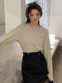 DAZY Áo thun hở vai họa tiết hoạt hình, Quần áo nữ mùa thu - Màu be - Xem 2