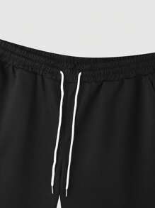 Manfinity Homme Plus Size Men's Letter Graphic Crew Neck Short Sleeve Casual T-Shirt And Drawstring Waist Shorts Set