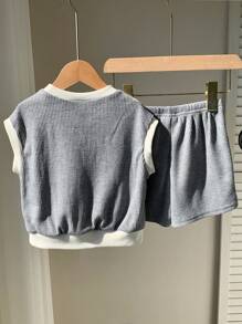SHEIN 2 件套婴儿男孩/女孩休闲日常搭配超大宽松圆领针织上衣和短裤套装，适合春夏季、室内和室外穿着 - 灰色 - 查看 2