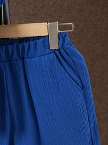 SHEIN Bộ 2 áo sơ mi tay ngắn và quần short trơn màu cho bé trai tuổi teen, phong cách tối giản, phù hợp cho mùa hè - Xanh đậm - Xem 3