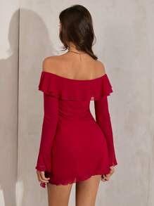 SHEIN BAE Robe mini femme d'été rouge unicolore à épaules dénudées, avec volants et manches évasées. Sexy tenue de soirée adaptée pour la Saint-Valentin, les rendez-vous, les sorties, les occasions décontractées, les déplacements, les fêtes et la rentrée scolaire