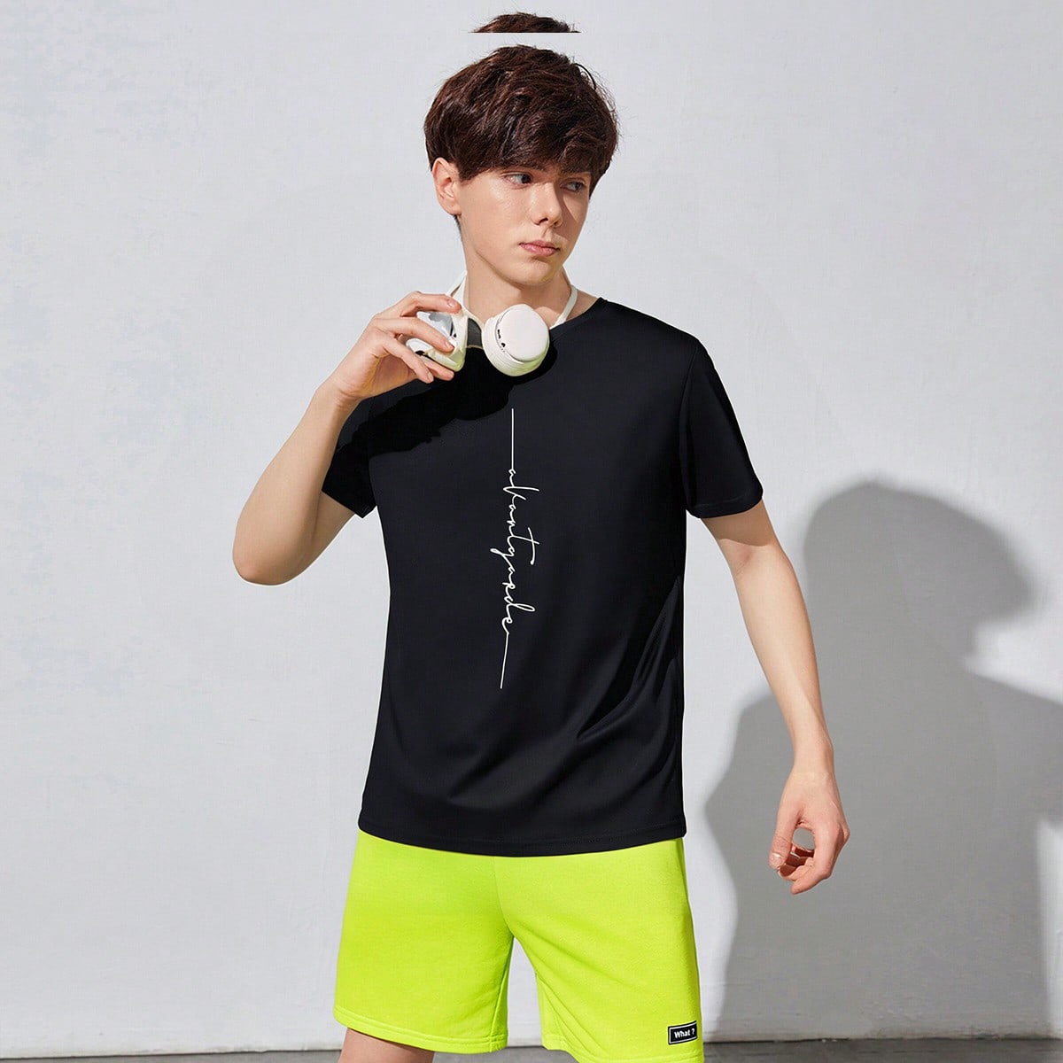 Conjunto casual de 2 piezas de camiseta de manga corta en blanco y negro para adolescentes, verano