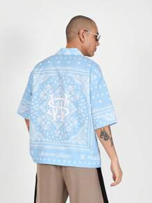 SUMWON Camisa de diseñador estilo resort con estampado de pañuelo, corte relajado, abotonada, de uso casual, para vacaciones, playa, verano, primavera, estilo hawaiano, ropa urbana, para festivales y fiestas