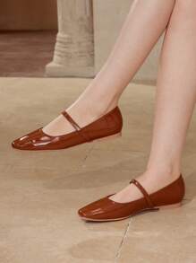 MOTF PREMIUM COMFORTABLE SIMPLE CASUAL WOMEN FLAT SHOES SPRING SHOES SPRING BREAK EASTER - Brown - View 2