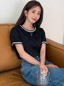 DAZY Camiseta De Cuello Redondo Con Detalles De Contraste - Negro - Ver 3