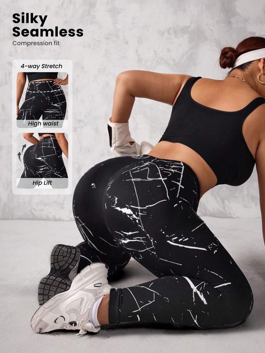 Easithlete Plus Size Women Seamless Digital Printed Sports Leggings - Black - View 1