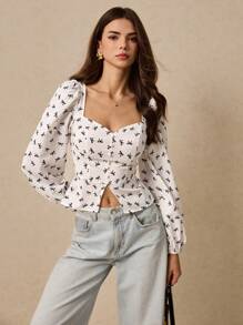 Poéselle Women's Sweetheart Neck Long Sleeve Bow Print Pearl Hem Split Blouse - White - View 4