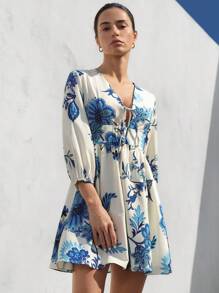 Aveloria Modichic Abito mini casual da donna in stile francese alla moda per le vacanze, con scollo a V lento, design con legame sul petto, vita svasata, maniche larghe e stampa a blocchi di colore - Multicolore - Visualizzare 4