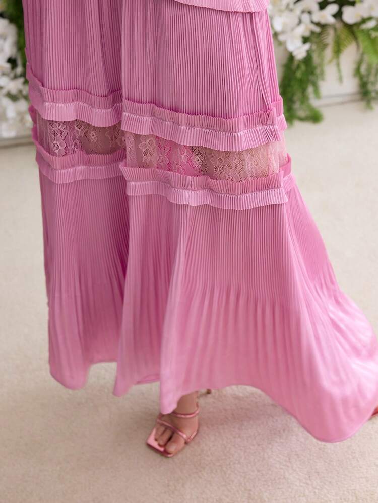 MOTF Soiréza CONTRAST LACE PLEATED HALTER DRESS