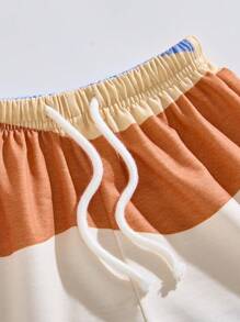 SHEIN 2 pezzi Set di maglietta e pantaloncini da ragazzo con stampa colorata di montagne - Multicolore - Visualizzare 6