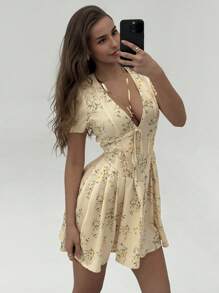 Aloruh 女式深 V 领鱼骨装饰碎花迷你连衣裙 - 黃色 - 查看 7