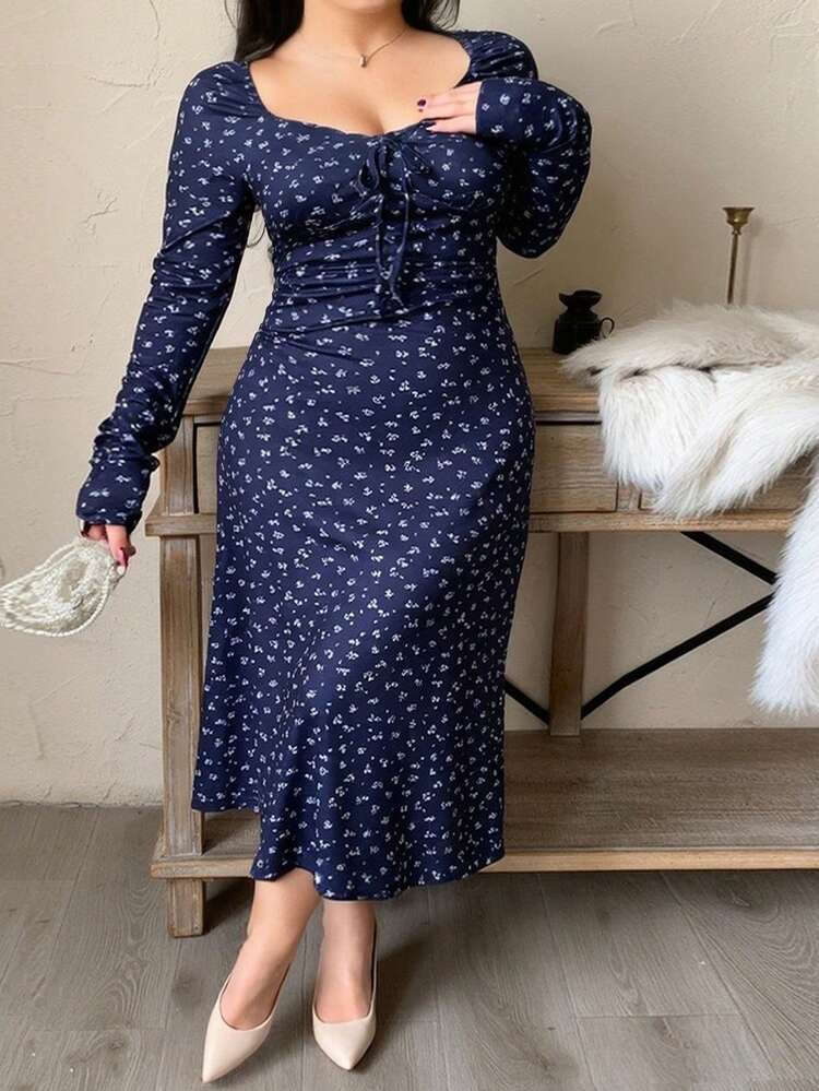 Dazy Plus Vestido Envelope com Estampa Floral All-Over, Manga Longa, Primavera/Verão, Vestido Tipo Empregada Doméstica