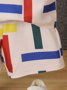 SHEIN 2 件套年轻男孩针织纹理设计 Polo 领印花条纹和格子短袖 Polo 衫和针织纹理印花运动短裤套装，休闲夏季服装 - 彩色 - 查看 5