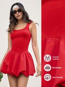 SHEIN X ELOISA & ORSON COSMINA Vestido mini de color rojo solido, sin mangas, con cintura ajustable con cordón, diseño de botón y vuelo