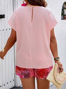 SHEIN LUNE Plus Size 2pcs/Set Random Print Short Sleeve Round Neck Solid Color T-Shirt And Shorts - Pink - View 2
