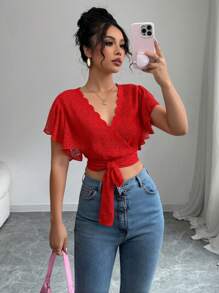 Calvaya Vrouwen Elegante Rode Kant Criscross V-hals Strik Voorkant Ruffle Mouw Blouse Top