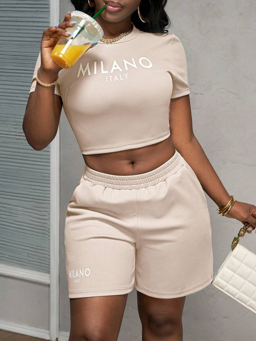 Slaydiva 新款休闲简约基本款春夏圆领短袖米兰短款T恤+四分裤运动裤蓝色纹理面料女款两件套A款夏季套装 - 杏色 - 查看 1