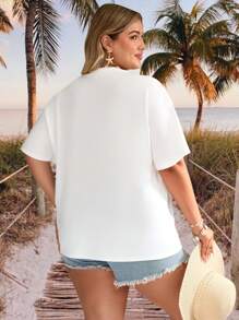SHEIN VCAY Maglietta casual a maniche corte con scollo tondo, stampa floreale e scritta, adatta per vacanze in spiaggia, taglie comode - Bianco - Visualizzare 4