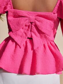 SHEIN Blusa rosada con manga corta, textura de tela, diseño de lazo en la espalda y dobladillo con volantes para niña preadolescente - Rosa - Ver 4
