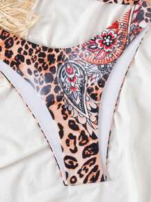 SHEIN Swim 2 件套女式 Springbreak 随机印花抹胸上衣和高腰性感短裤成人沙滩比基尼套装 - 彩色 - 查看 7