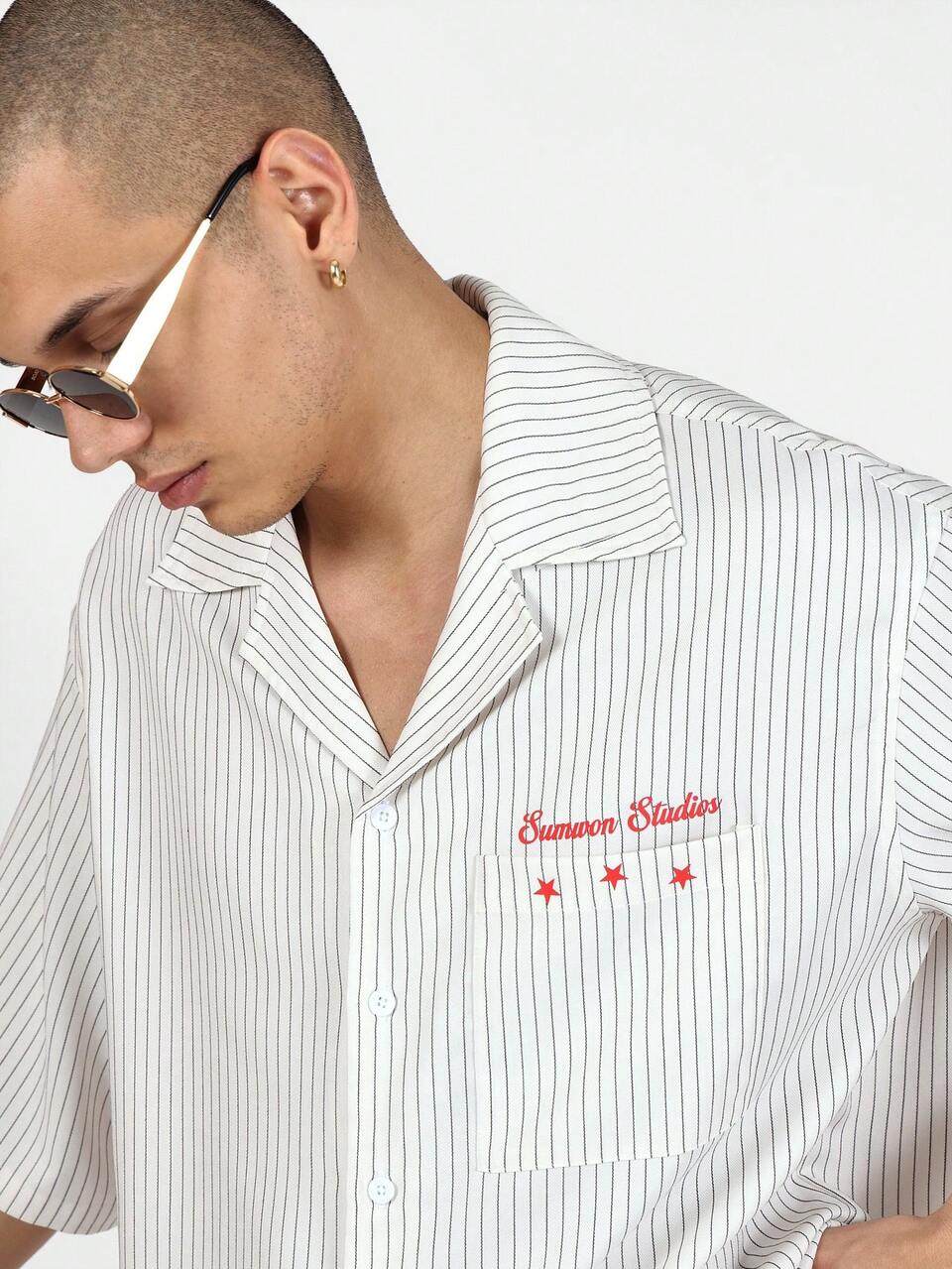 SUMWON Camisa de corte boxy con cuello solapa y estampado con declaración poética, de manga corta, abotonada, ligera, de estilo casual de calle para el verano, como pieza de declaración