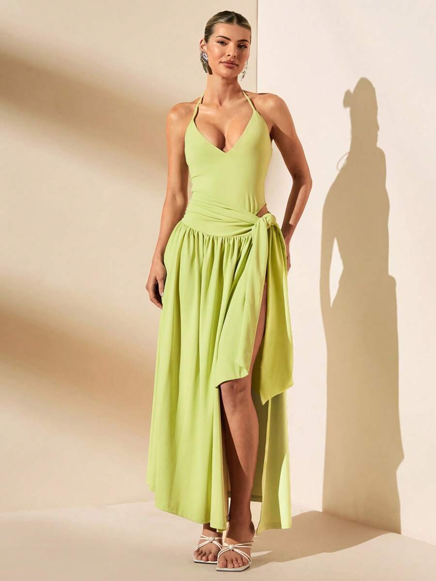 SHEIN BAE Conjunto de 2 piezas para mujer con body de escote en V sexy y versátil de verano + falda con abertura y dobladillo con lazo para playa y resort - Verde - Ver 1