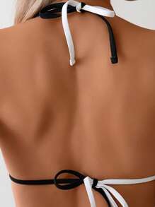 SHEIN Swim Top de bikini con contraste de textura negro y blanco, emparejado con accesorios dorados, traje de baño sexy de verano con taza triangular para adultos