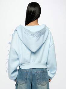 SUMWON WOMEN Moletom Cropped Premium de Verão da Society com Detalhe de Manga com Laço Decorativo, Moda Streetwear Casual, Moletom Esportivo Para Lazer, Vestuário de Outono e Primavera - Azul - Visão 2