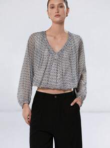 SHEIN Privé 女士优雅雪纺 V 领褶皱下摆长袖衬衫，百搭度假装 - 彩色 - 查看 2