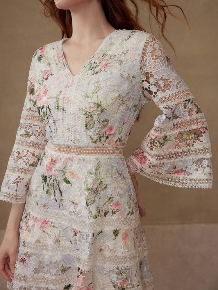 FLORAL PRINT CONTRAST GUIPURE LACE DRESS