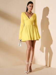 SHEIN BAE Spring/Summer Vacation Solid Color Minimalist Daily Sexy Deep V-Neck Long Sleeve Ruffle Sleeve Cinched Waist Ruched Mini Dress For Women - Yellow - View 5