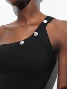 Maija 2025 Summer New Asymmetrical Cut Asymmetric Shoulder Black Knit Vest With Chic Metal Buckle Decoration, Elegant Casual Commute Romantic Urban Resort Wear Suitable For Outing, Party, Wedding, Music Festival, Graduation