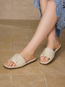 MOTF PREMIUM WOMEN'S COMFORTABLE MINIMALIST WOVEN SQUARE TOE FLAT SANDALS - Beige - View 5