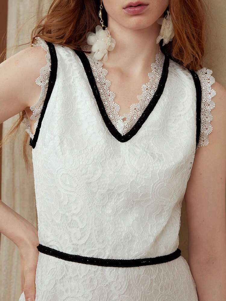 LACE CONTRAST TRIM LAYERED MIDI DRESS